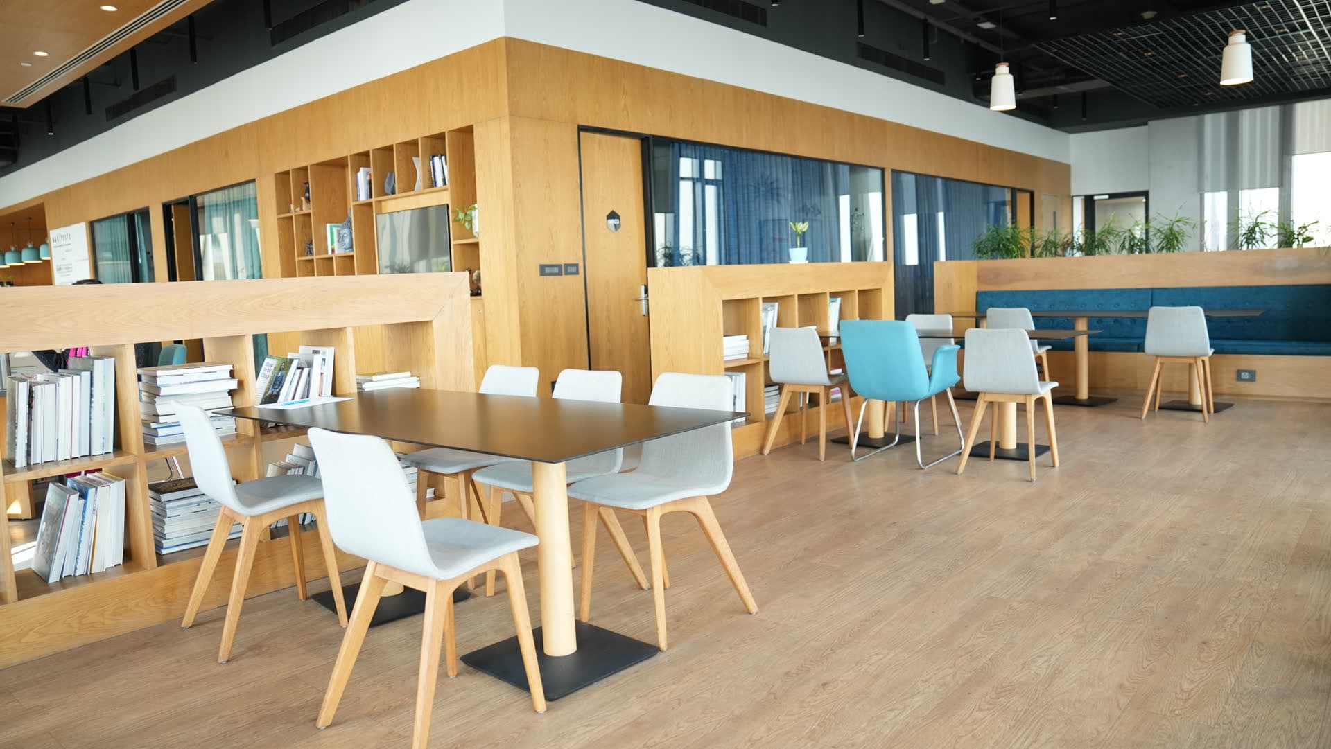 Lighting & Atmosphere